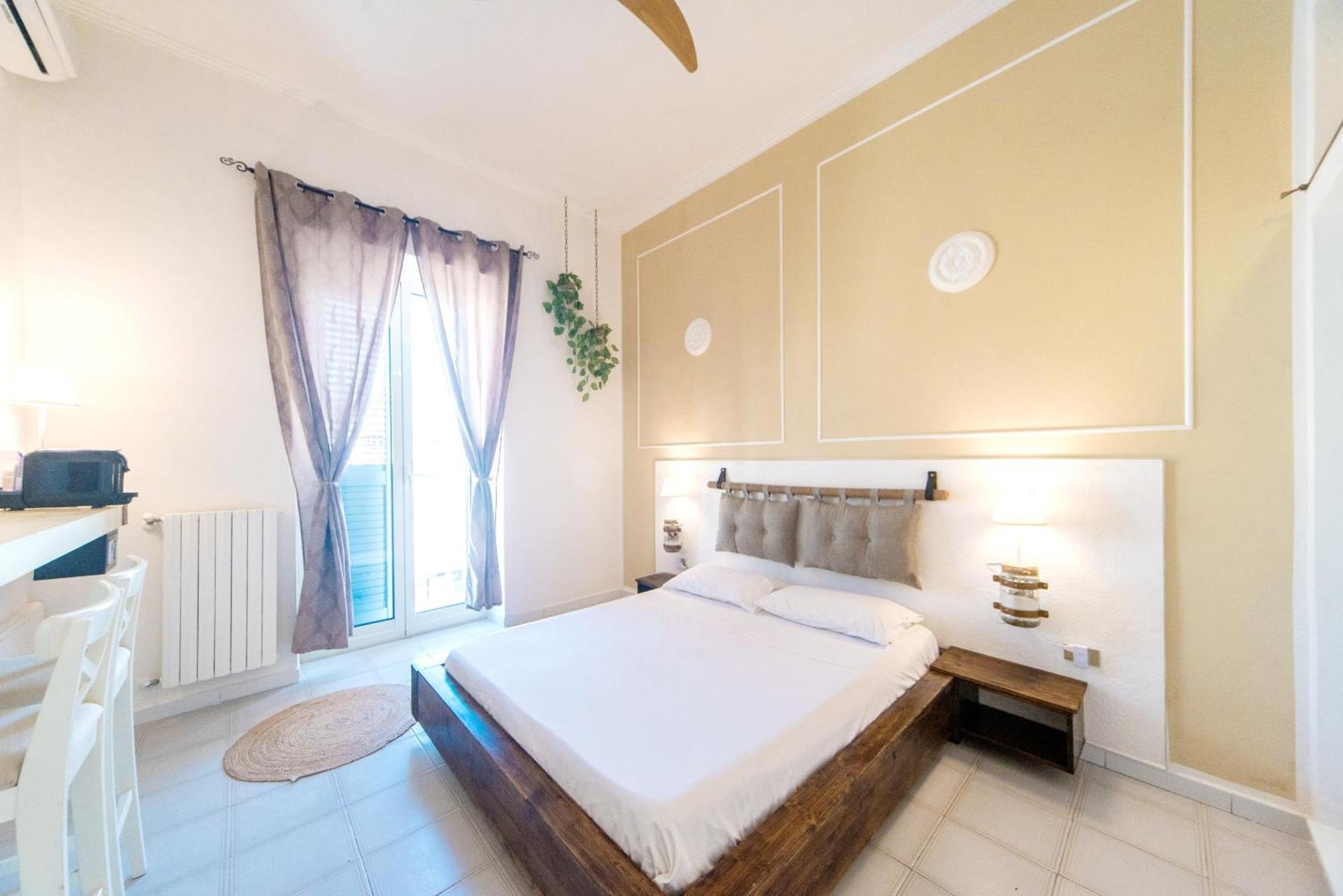 B&B Camera A Sud Maris Trani Esterno foto